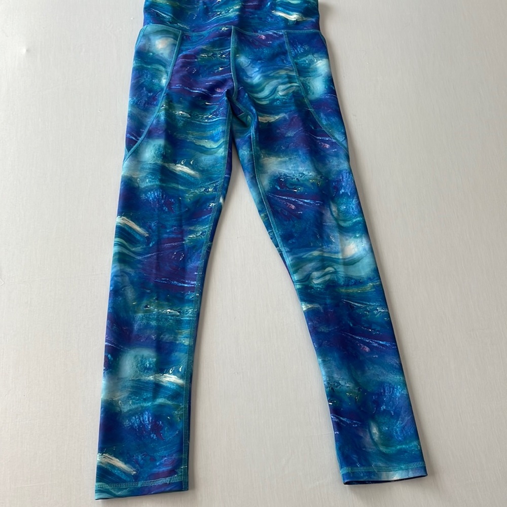 Old Navy girls leggings size 10-12…Excellent Condition!